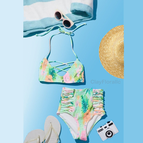 PINK Victoria's Secret Other - Victoria's Secret swim set PINK Smocked strappy